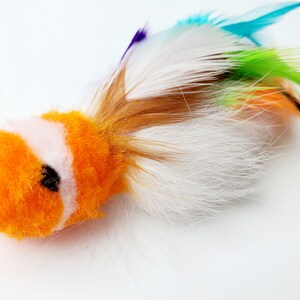 Percy Parrot realistic bird cat toy chase teaser by Tiga Toys, feather,interactive handmade,unique bird, image 4