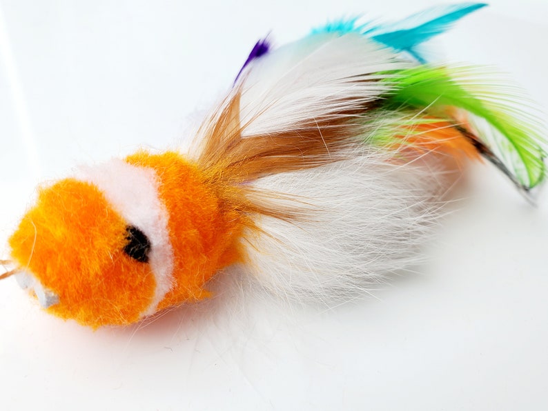 Percy Parrot realistic bird cat toy chase teaser by Tiga Toys, feather,interactive handmade,unique bird, image 4