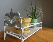 Vintage Metal Planter Flowerpot Holder Bed Frame Design