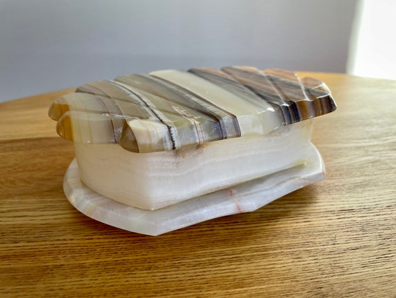 Antique Banded Agate Jewelry Box Shell Shape Trin… - image 4