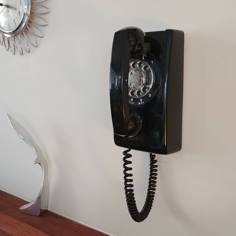 Black Retro Rotary Telephone Vintage Wall Mount Prop Phone Jack Ready Plate Metal Dial 1960