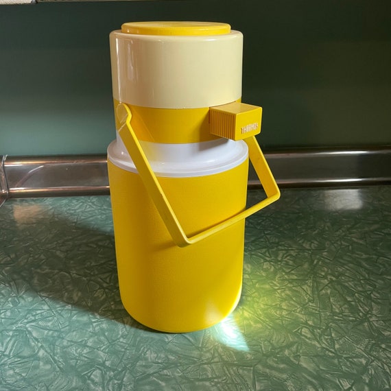 Vintage Sunshine Yellow Pump Action Thermos Jug 2 Liter 