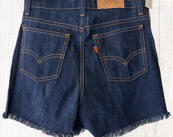 Deadstock 70s Vintage Student Fit Orange Tab Levi's Shorts, Labeled 26" Actual 25" Waist, Vintage Levi's Festival Shorts