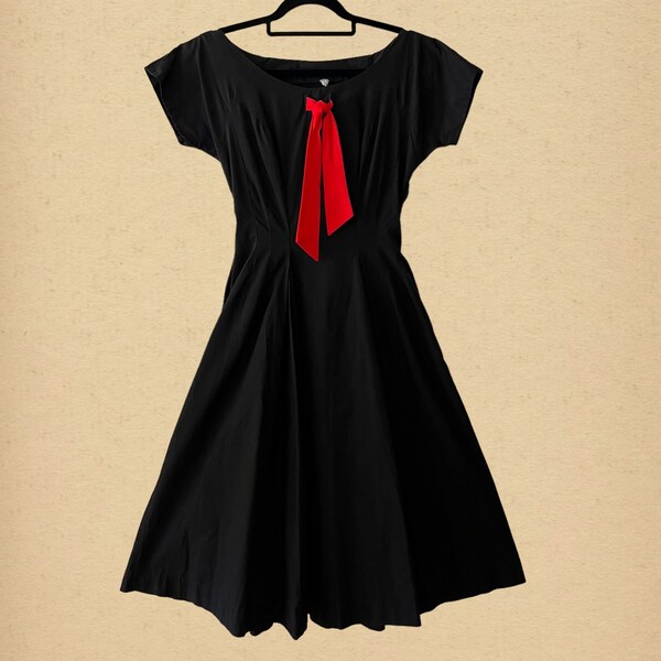 Vintage 50s Women's Black Dress with Pockets