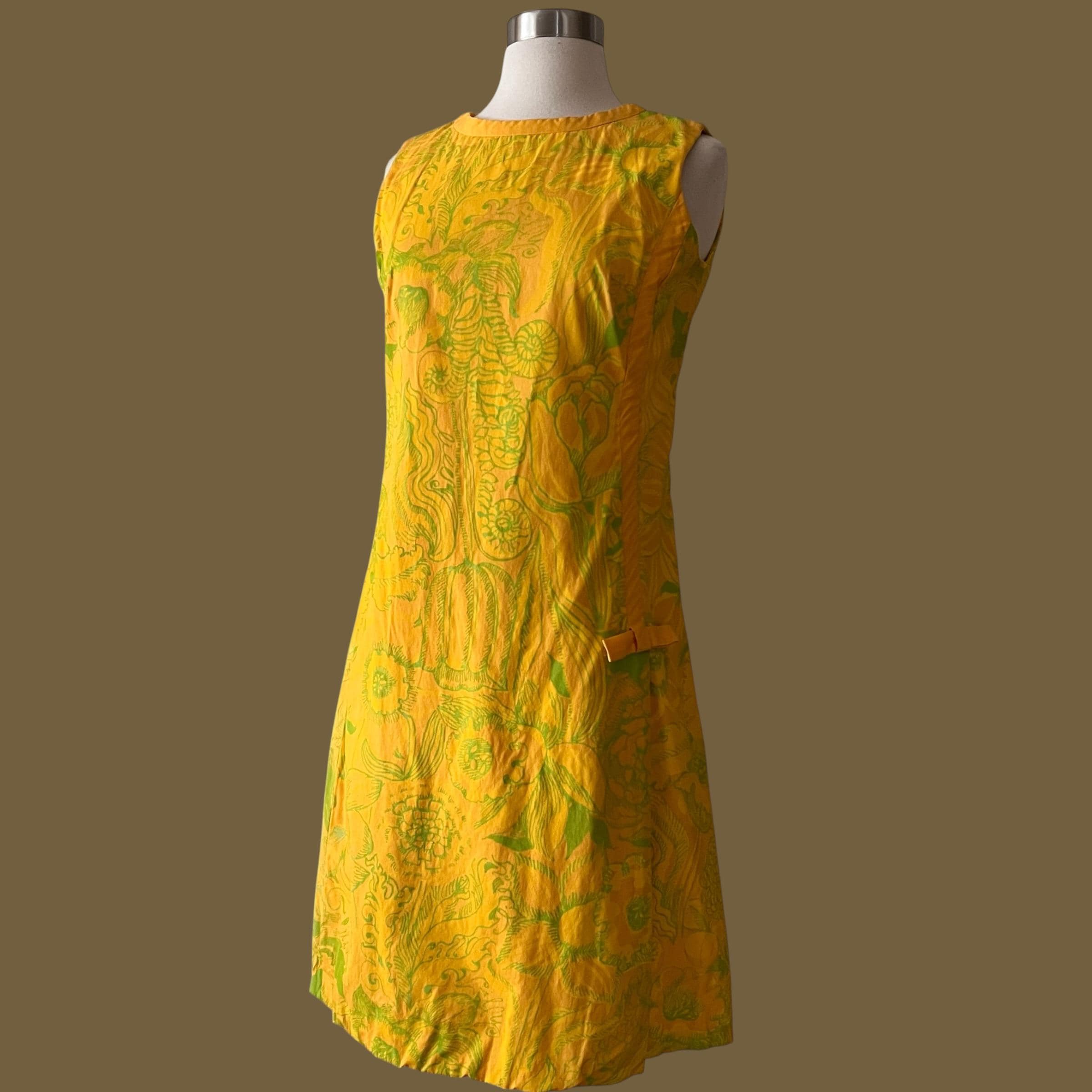 green emerald velvet dress Lilly Pulitzer Womens Parigi Elbow Sleeve Maxi True Navy X Gold Metallic  Rope Stripe Crinkle Knit XS One Size at Amazon Women's Clothing store main image 0