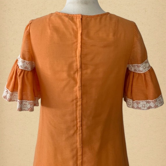 Vintage 70s Women's Boho Prairie Shift Dress w/ F… - image 4