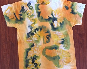 Hand-made Batik Direct Application One-of-a-kind Round neck Tee Shirt. Orange, Green, and Brown on White Cotton blend, DABTS 0
