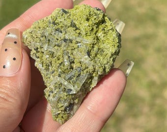 Leafy Green Tourmaline Specimen Grade Crystal 52g Sugary Sparkle With Tiny Quartz Crystal Matrix Minerals Embedded Great Collect Pc