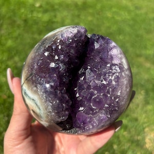 XXL Natural Purple Amethyst Raw Geode Crystal Sphere 100mm 1250g From Uruguay Free Stand Included Incredible Energy Decor Or Gift