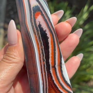 Natural And Stunning Quality Gorgeous Swirly Bands Of Colors Sardonyx Crystal Tower 225g Perfect Decor Or Gift
