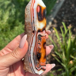 Natural And Stunning Quality Gorgeous Swirly Bands Of Colors Sardonyx Crystal Tower 212g Perfect Decor Or Gift