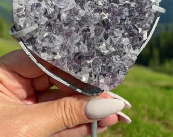 Cúmulo de cristal de amatista en forma de corazón, geoda púrpura cruda de 269 g, con soporte personalizado incluido, piedra curativa para equilibrar la energía, decoración o regalo