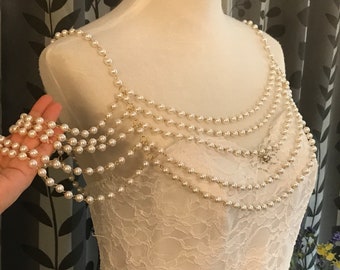 GOLD, Bridal Shoulder Necklace, Pearls Chain Necklace, Wedding Body Jewelry, Jewelry Bolero, in GOLD setting