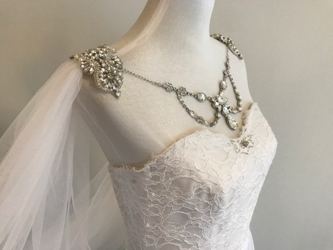 Bridal Cape Veil, Wedding Cape W/rhinestone Jewelry on Front and Back