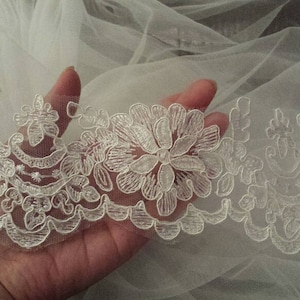 5.5 Yards__ Alencon Lace Trim__ DIY Lace Trim (LT03)