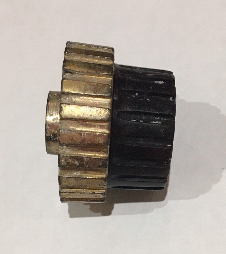 Two Vintage Radio Knobs Bakelite Black Gold Ribbed 3 cm Etsy