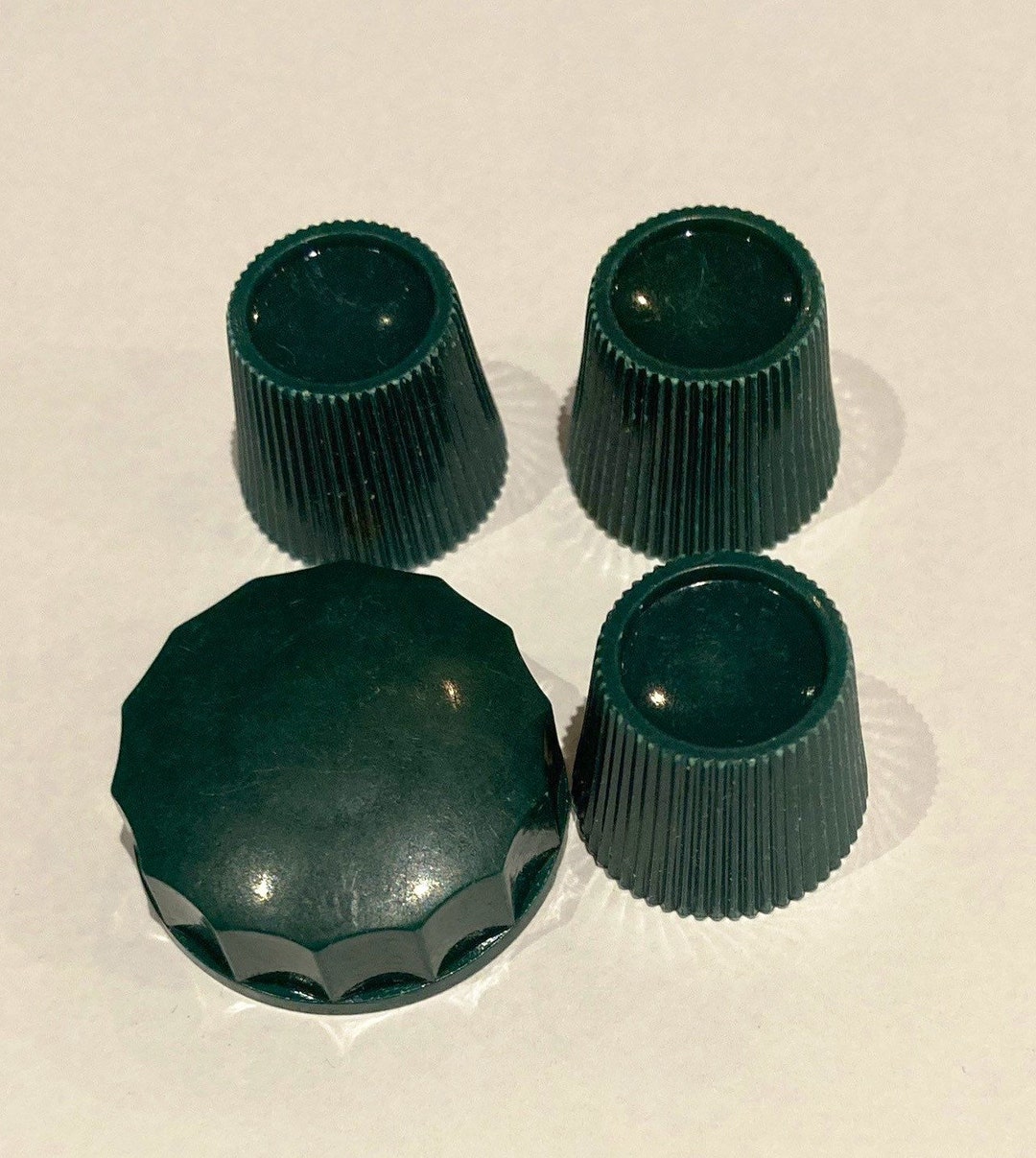 4 Vintage Plastic Clock Radio Knobs Green Etsy