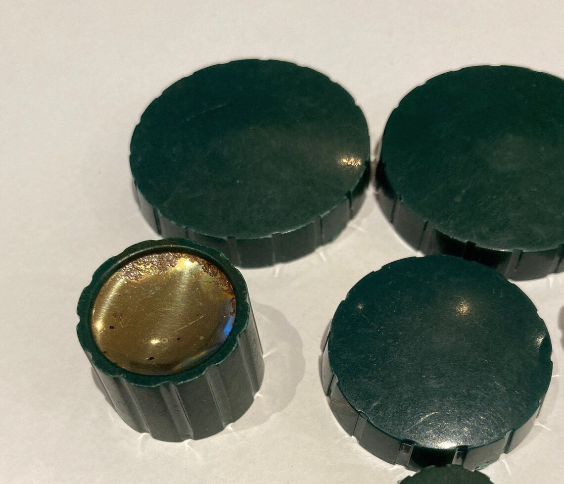 Set of 6 Vintage Plastic Radio Knobs Green Gold Decal Etsy