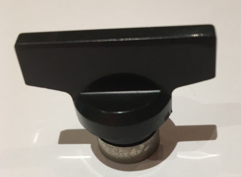 3 cm Vintage Pinch Knob Radio Audio