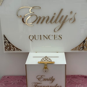 Caja de tarjetas de dinero para quinceañeras con letrero de bienvenida en 3D de quinceañera, texto grabado con purpurina dorada, caja de tarjetas personalizada Mis Quince, letrero personalizado