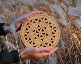 Fleur de vie - 18,5 cm/7 pouces - Instrument de musique aquatique qui produit le son de l'eau. Comme un tambour océanique, un bâton de pluie. Pour la guérison par le son