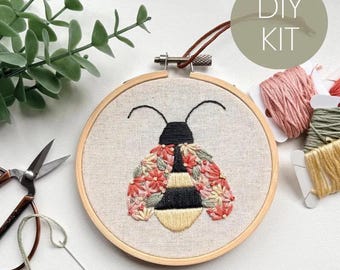 Floral Bee Embroidery Kit: DIY Needle Craft Beginner Kit