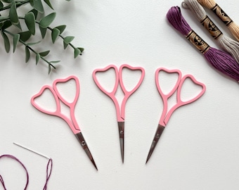 Tijeras de bordar con forma de corazón rosa: tijeras de costura de acero inoxidable, tijeras pequeñas, artículos de costura.