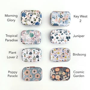 Floral Mini Sewing Kit: Magnetic Needle Minder, Travel Sewing Bag Bild 6