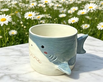 Caneca de cerâmica artesanal em formato de tubarão, xícara de café expresso, caneca fofa em formato de tubarão, caneca de cerâmica personalizada