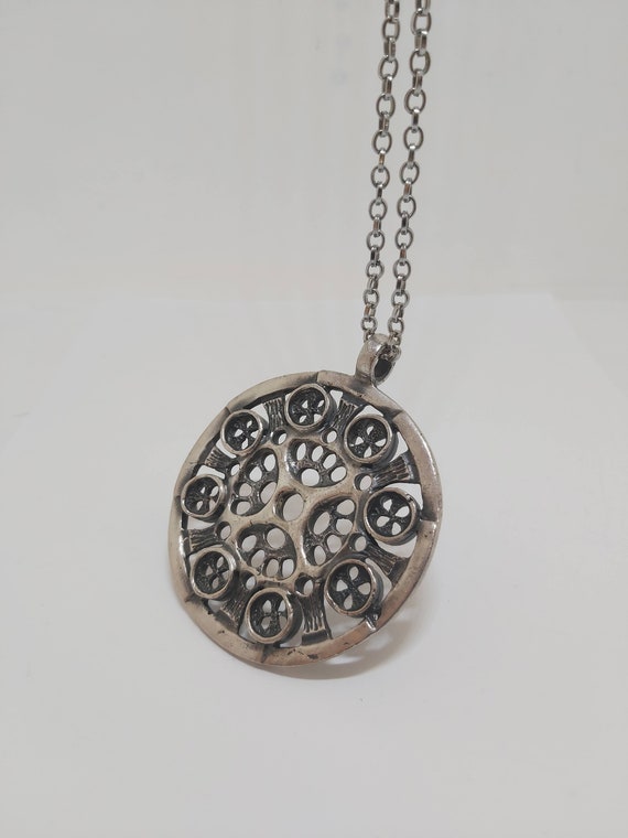 Helge Rasmussen's machine-inspired pewter pendant, Norway, Norwegian, steampunk, retrofuturistic technology, industrialism View 3