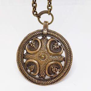 Vintage Finnish Kalevala Räisälä Bronze Pendant, Medieval-Inspired Statement Necklace, Nordic Heritage Jewelry Collectible, Finland, Finnish