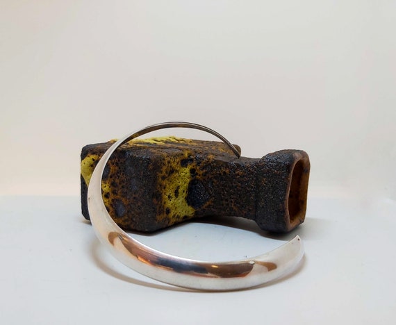 Sterling silver neck ring, torque, designed by Ch… - image 1