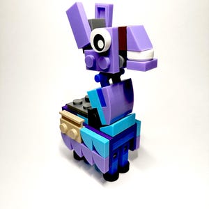 3D Printed | Giant Brick Llama | LEGO® Inspired Bricks | Battle Royale