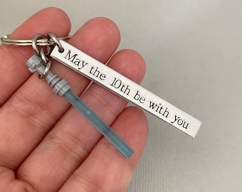 Double Sided Anniversario Star Wars Portachiavi, Regalo per Lui, Regalo Fidanzato, Portachiavi Light Saber, Regalo Nerd, Regalo Giocatore, Regalo Marito