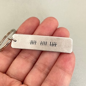 Double Sided Tally Mark Keychain, Choose Your Number, Anniversary Gift, Birthday Gift, Gift for Wife, Gift for Husband, Boyfriend Gift
