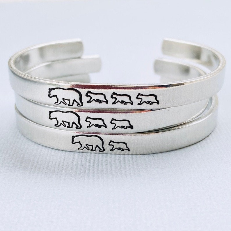 Bonus Mom Jewelry New Mom Gift Mother/'s Day Gift Silver Mama Bear Bracelet Stepmother Gift Gift for Mum Cub Bracelet Jewelry for Mom