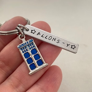 Double Sided Alonsy Keychain, Tardis Keyring, Doctor Who Keyring, Police Box, Tardis Charm, Best Friend Gift, Whovian Gift