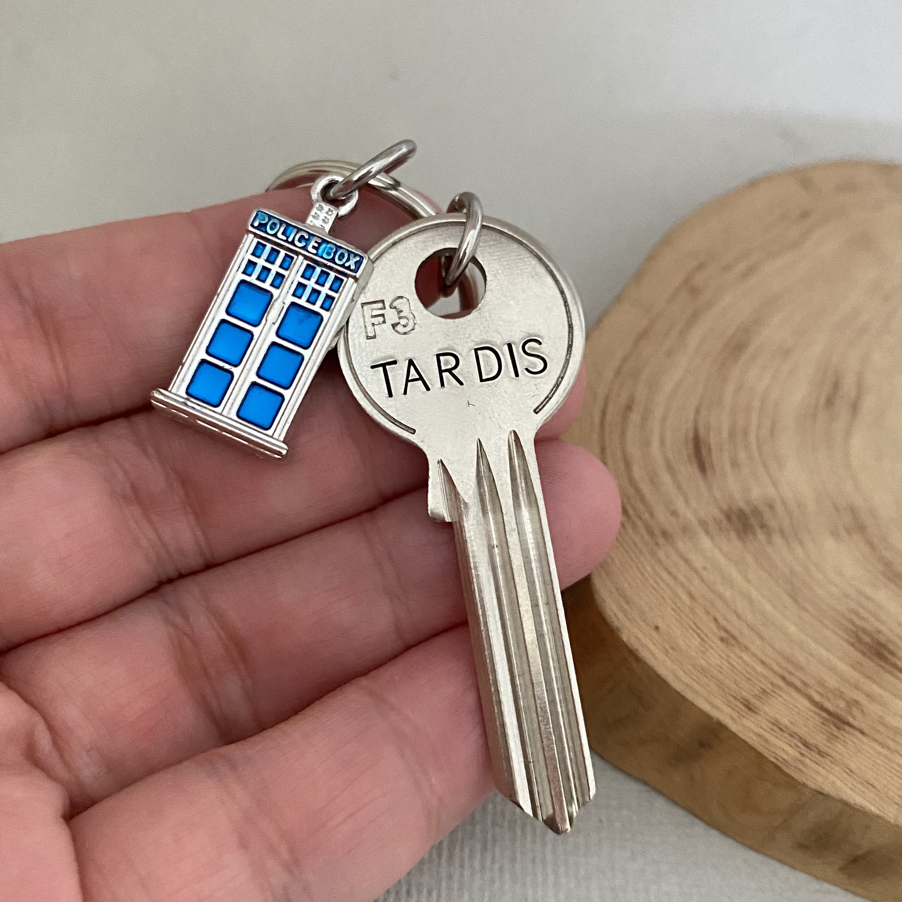 Double Sided Keys to the Tardis Keychain, Doctor Who Keyring