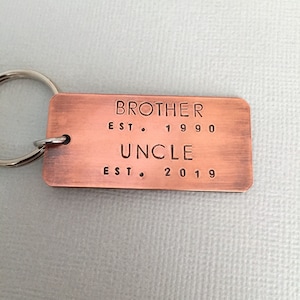 Personalised Uncle Keychain, Gift for Brother, Uncle Keyring, Baby Announcement Gift, Gift for Him, Men Keychain, Best Uncle Gift, New Uncle