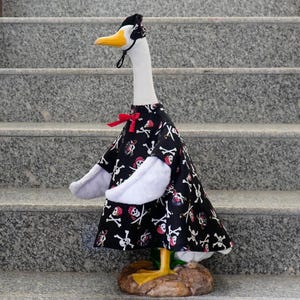 pirate captain goose dress for large 23&quot; to 28” goose or duck,goose outfit fits concrete and plastic goose,goose clothes with wing&bonnet
