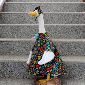 color skulls goose dress for large 23&quot; to 28” goose or duck,goose outfit fits concrete and plastic goose,goose clothes with wing&bonnet