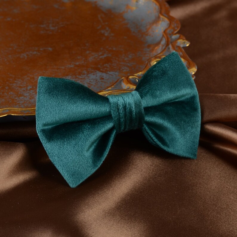 Green velvet bow tiemen's velvet bow tiegreen bow ties Etsy
