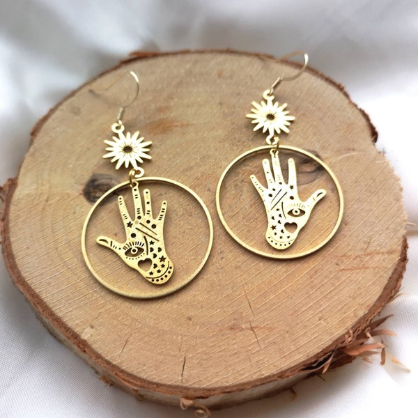 Hand hoop earrings Sonne stern Ohrringe Ohrhänger brass Messing gold witchy vibes hippie charm gift idea birthday statement palm reading