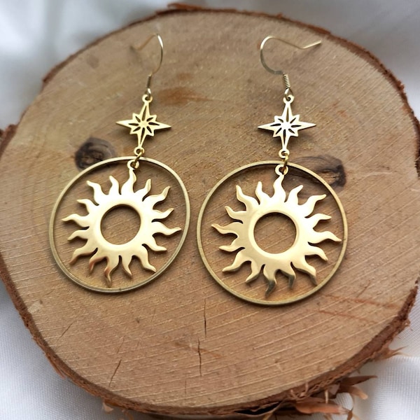 Sun hoop earrings Sonne stern Ohrringe Ohrhänger brass Messing gold witchy hippie Sonne moon charm celestial gift idea birthday statement