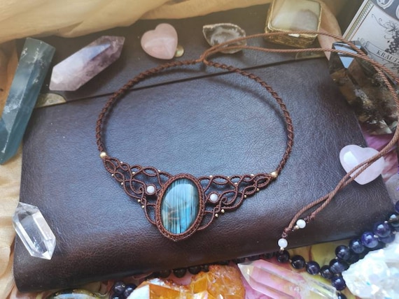Kette Anhänger Collier Macrame makramee macramee crystal Edelstein Heilstein Heilung labradorit moon stone labradorite mondstein grün braun
