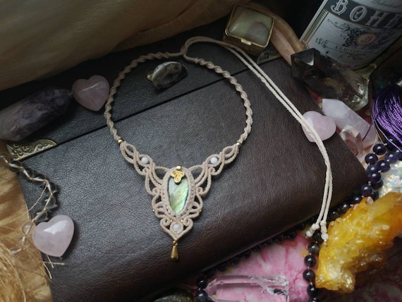 Kette Anhänger Collier Macrame makramee macramee crystal Edelstein Heilstein Heilung labradorit labradorite moon stone mondstein mond