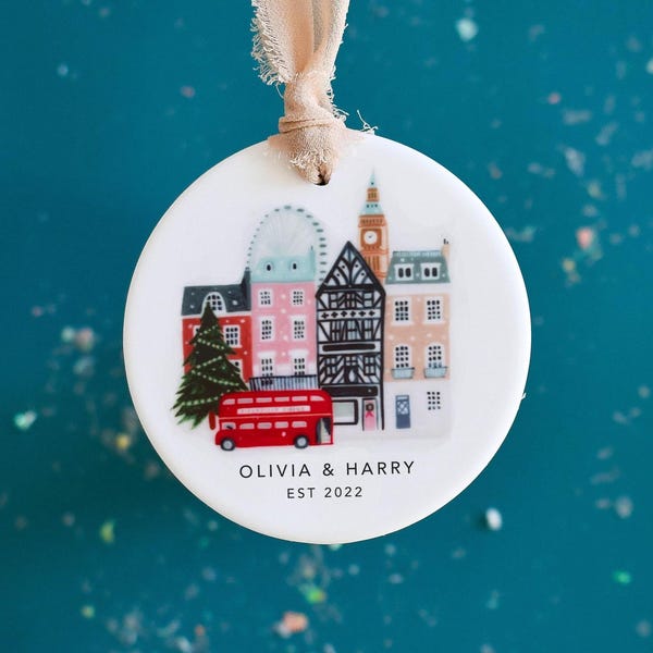 パーソナライズされたロンドンクリスマスオーナメント、家族向けのカスタムクリスマスギフト、婚約オーナメント、旅行用オーナメント、クリスマスオーナメント、カップルギフト