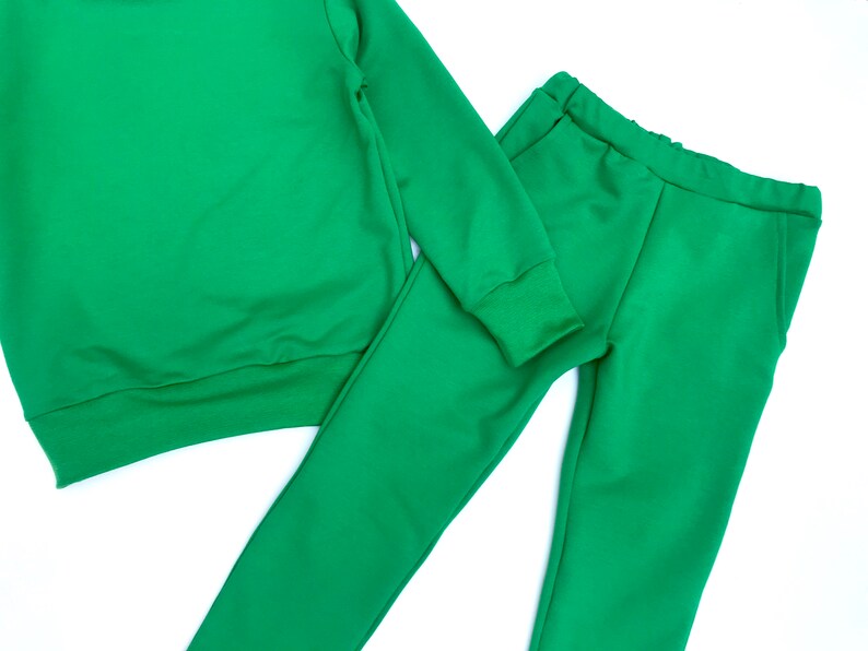 emerald green sweatsuit