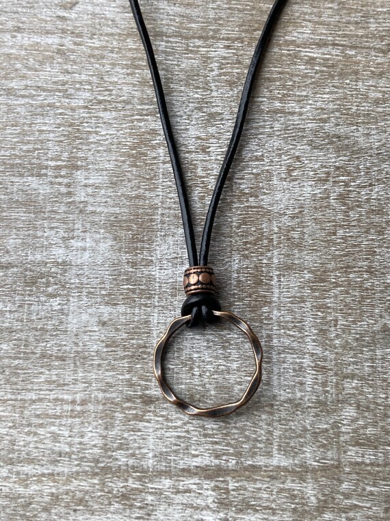Eyeglass holder 2024 necklace loop