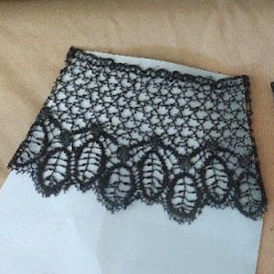 antique BLACK lace ruffs